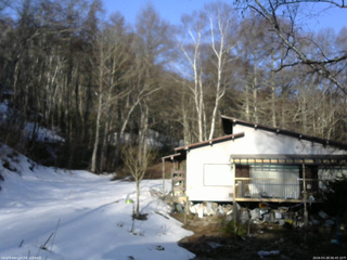 長野県菅平高原 ゆたか山荘 西側(坂上) 2026/03/28 06:45
