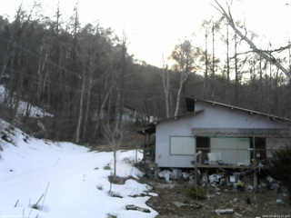 長野県菅平高原 ゆたか山荘 西側(坂上) 2026/03/28 17:15