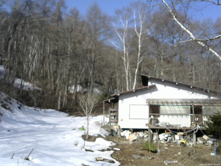 長野県菅平高原 ゆたか山荘 西側(坂上) 2026/03/29 08:30