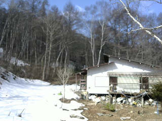 長野県菅平高原 ゆたか山荘 西側(坂上) 2026/03/29 09:30