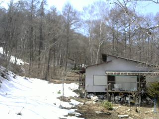 長野県菅平高原 ゆたか山荘 西側(坂上) 2026/03/29 12:30