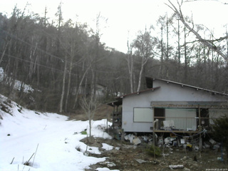 長野県菅平高原 ゆたか山荘 西側(坂上) 2026/03/29 15:45