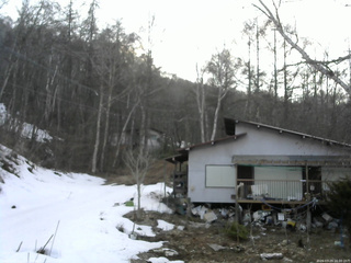 長野県菅平高原 ゆたか山荘 西側(坂上) 2026/03/29 16:00