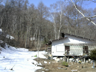 長野県菅平高原 ゆたか山荘 西側(坂上) 2026/03/30 09:45