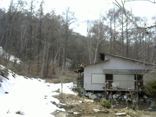 長野県菅平高原 ゆたか山荘 西側(坂上) 2026/03/30 14:00