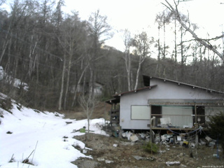 長野県菅平高原 ゆたか山荘 西側(坂上) 2026/03/30 16:30