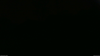 長野県菅平高原 ゆたか山荘 駐車場奥 2026/03/30 19:15