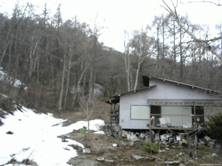 長野県菅平高原 ゆたか山荘 西側(坂上) 2026/03/31 13:15