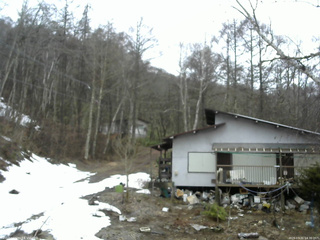 長野県菅平高原 ゆたか山荘 西側(坂上) 2026/03/31 14:30
