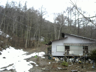 長野県菅平高原 ゆたか山荘 西側(坂上) 2026/03/31 16:00