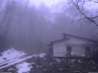 長野県菅平高原 ゆたか山荘 西側(坂上) 2026/04/01 05:30