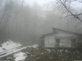 長野県菅平高原 ゆたか山荘 西側(坂上) 2026/04/01 06:30
