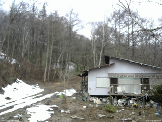 長野県菅平高原 ゆたか山荘 西側(坂上) 2026/04/01 09:30