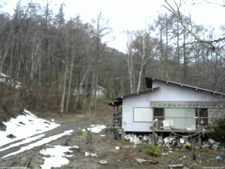 長野県菅平高原 ゆたか山荘 西側(坂上) 2026/04/01 15:00