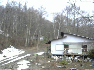 長野県菅平高原 ゆたか山荘 西側(坂上) 2026/04/01 15:30