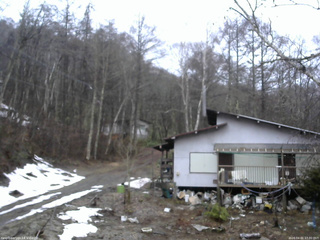 長野県菅平高原 ゆたか山荘 西側(坂上) 2026/04/01 17:30