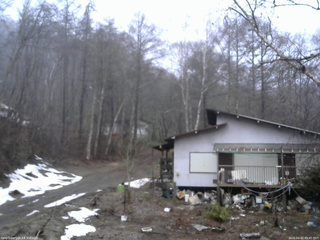 長野県菅平高原 ゆたか山荘 西側(坂上) 2026/04/02 05:45