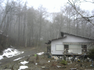 長野県菅平高原 ゆたか山荘 西側(坂上) 2026/04/02 10:15
