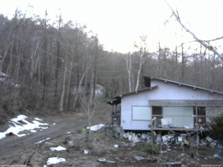 長野県菅平高原 ゆたか山荘 西側(坂上) 2026/04/02 17:30