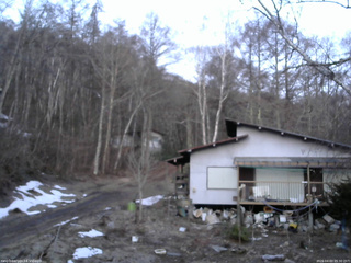 長野県菅平高原 ゆたか山荘 西側(坂上) 2026/04/03 05:30