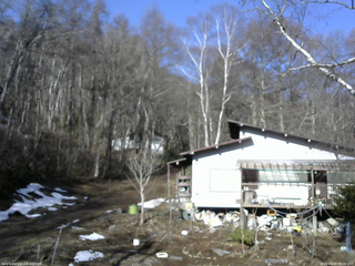 長野県菅平高原 ゆたか山荘 西側(坂上) 2026/04/03 08:00