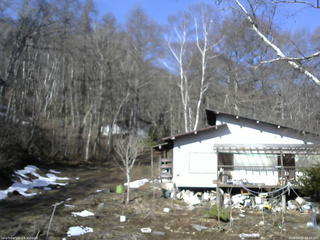 長野県菅平高原 ゆたか山荘 西側(坂上) 2026/04/03 08:45