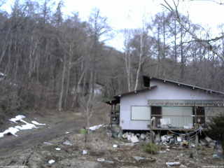 長野県菅平高原 ゆたか山荘 西側(坂上) 2026/04/04 06:00