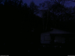 長野県菅平高原 ゆたか山荘 西側(坂上) 2026/04/05 05:00