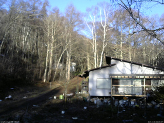 長野県菅平高原 ゆたか山荘 西側(坂上) 2026/04/05 06:15
