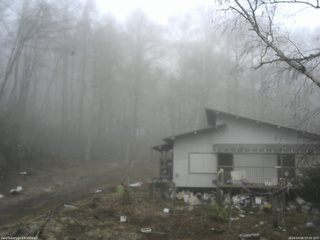 長野県菅平高原 ゆたか山荘 西側(坂上) 2026/04/05 07:00