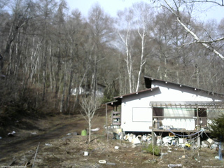 長野県菅平高原 ゆたか山荘 西側(坂上) 2026/04/05 08:30