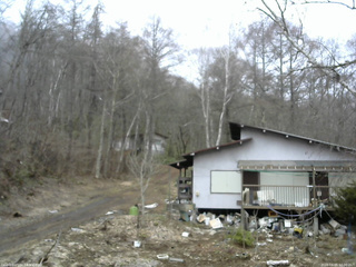 長野県菅平高原 ゆたか山荘 西側(坂上) 2026/04/05 10:30