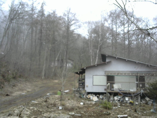 長野県菅平高原 ゆたか山荘 西側(坂上) 2026/04/05 12:00