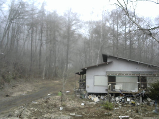 長野県菅平高原 ゆたか山荘 西側(坂上) 2026/04/05 15:15