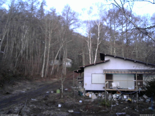長野県菅平高原 ゆたか山荘 西側(坂上) 2026/04/06 05:15