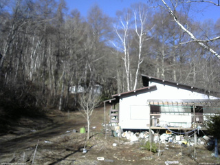 長野県菅平高原 ゆたか山荘 西側(坂上) 2026/04/06 07:45