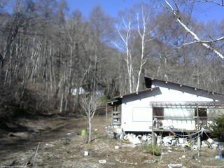 長野県菅平高原 ゆたか山荘 西側(坂上) 2026/04/06 08:45