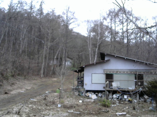 長野県菅平高原 ゆたか山荘 西側(坂上) 2026/04/06 17:45