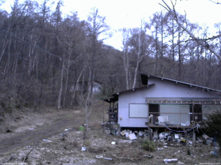 長野県菅平高原 ゆたか山荘 西側(坂上) 2026/04/06 18:15