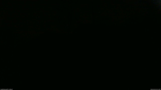 長野県菅平高原 ゆたか山荘 駐車場奥 2026/04/06 19:15