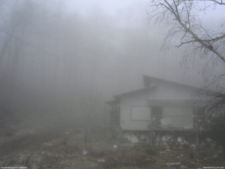 長野県菅平高原 ゆたか山荘 西側(坂上) 2026/04/07 12:45