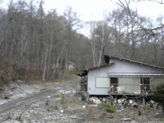 長野県菅平高原 ゆたか山荘 西側(坂上) 2026/04/07 14:00