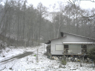 長野県菅平高原 ゆたか山荘 西側(坂上) 2026/04/07 15:15