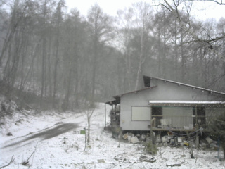 長野県菅平高原 ゆたか山荘 西側(坂上) 2026/04/07 15:30