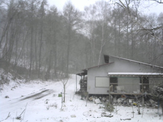 長野県菅平高原 ゆたか山荘 西側(坂上) 2026/04/07 17:00