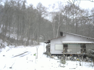 長野県菅平高原 ゆたか山荘 西側(坂上) 2026/04/07 17:15