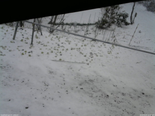 長野県菅平高原 ゆたか山荘 駐車場 2026/04/07 16:00