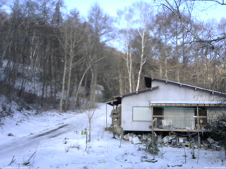 長野県菅平高原 ゆたか山荘 西側(坂上) 2026/04/08 06:30