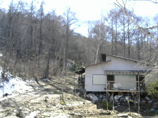 長野県菅平高原 ゆたか山荘 西側(坂上) 2026/04/08 14:30