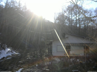 長野県菅平高原 ゆたか山荘 西側(坂上) 2026/04/08 16:00